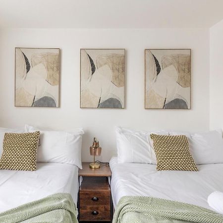 Modern Flat In Central Golders Green Londen Buitenkant foto