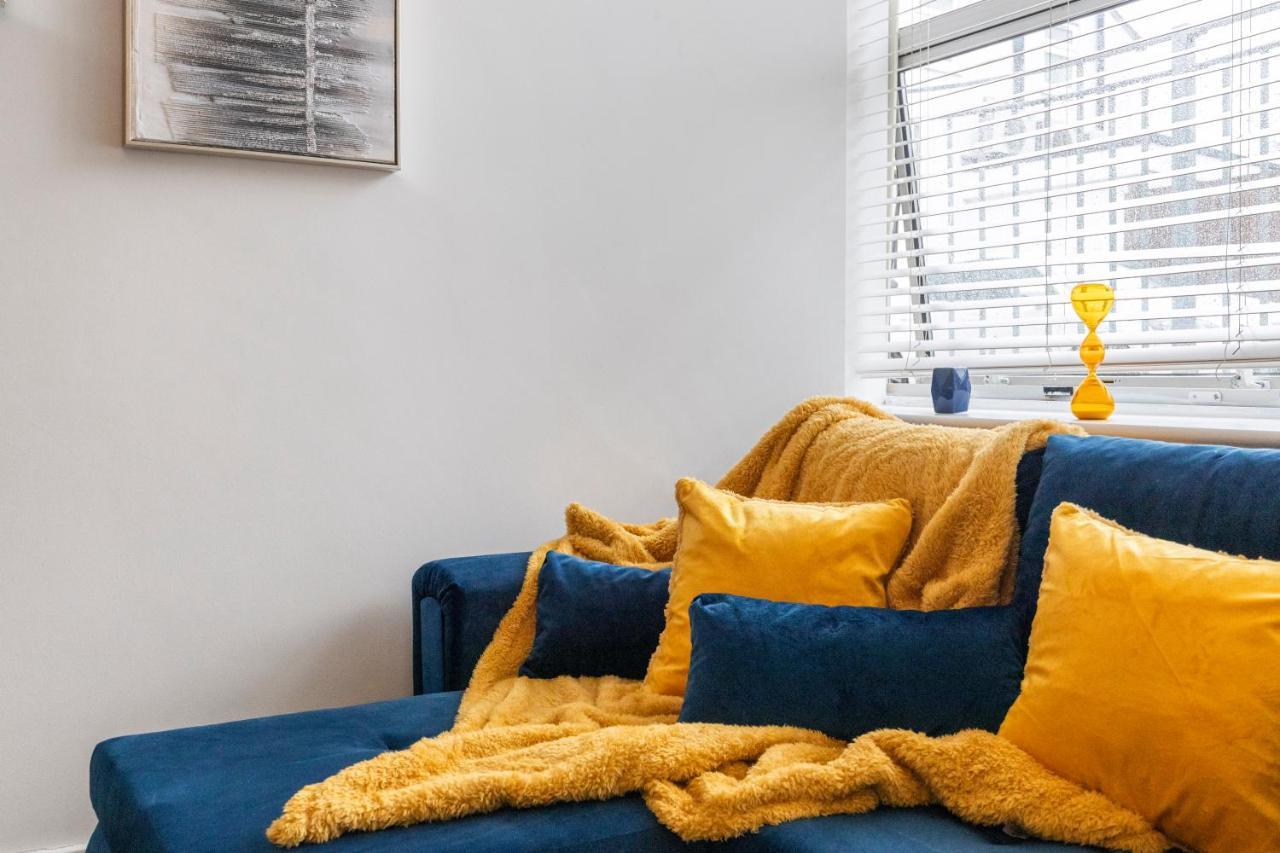 Modern Flat In Central Golders Green Londen Buitenkant foto
