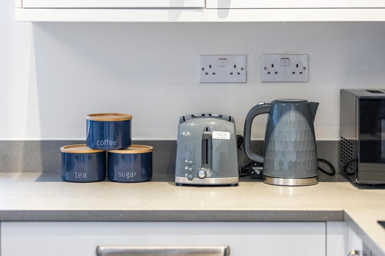 Modern Flat In Central Golders Green Londen Buitenkant foto